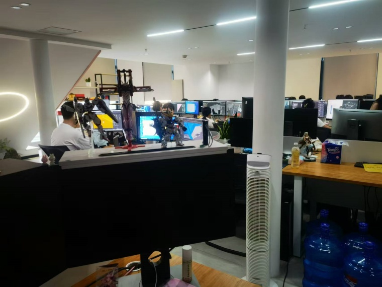 <strong>游戲公司</strong>